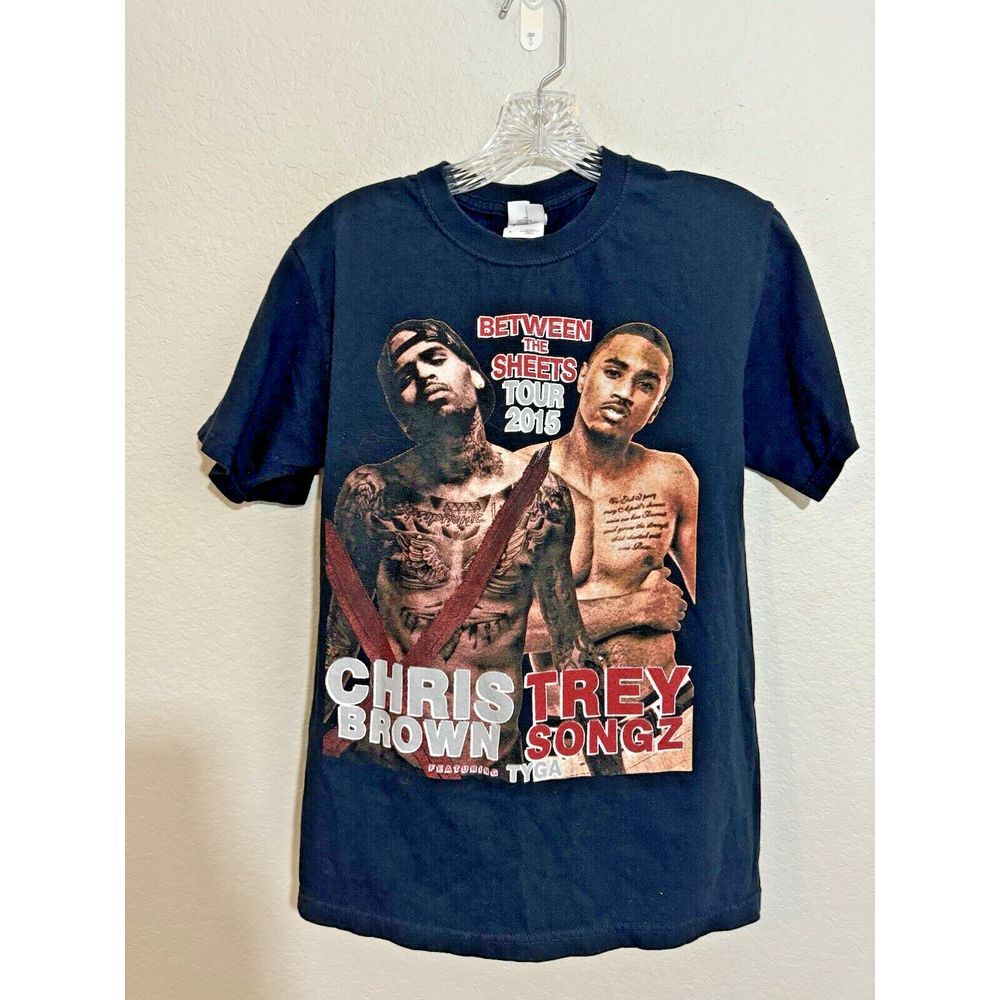 TREY SONGZ / CHRIS BROWN Between The Sheets 2015 Tour Concert T-Shirt Adult Sz S